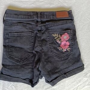 Hollister Sz 00 23W Black and Pink Denim Shorts With Floral Embroidered Design